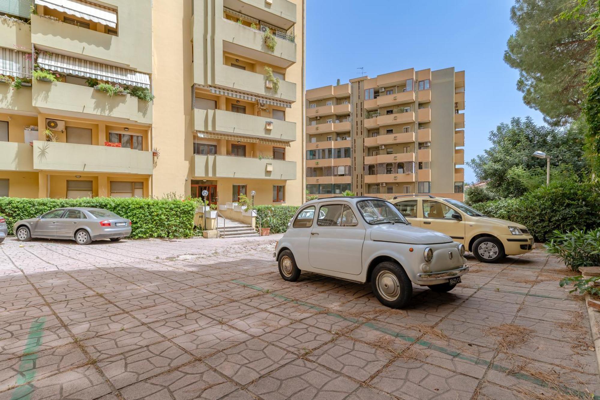 Kalbia Apartment Or Rooms Renovated, Functional, Intimate And More Cagliari Exterior foto